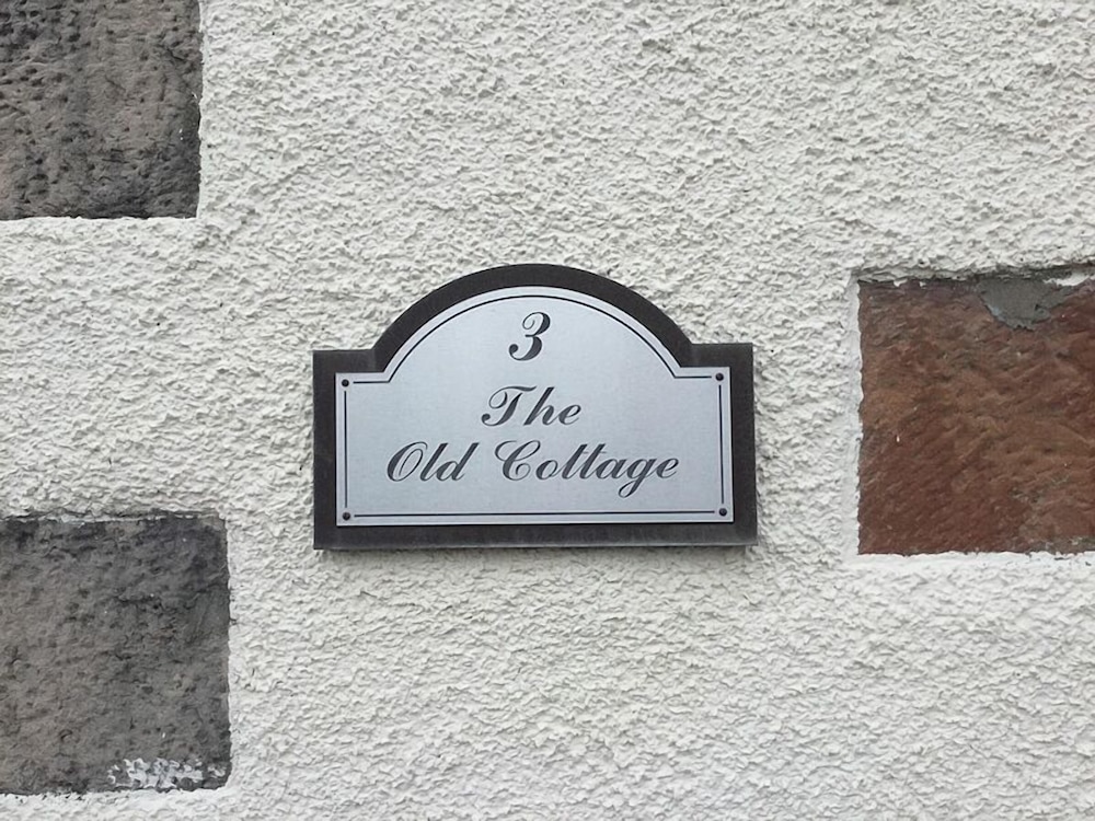 Inverness Apartments - Old Cottage