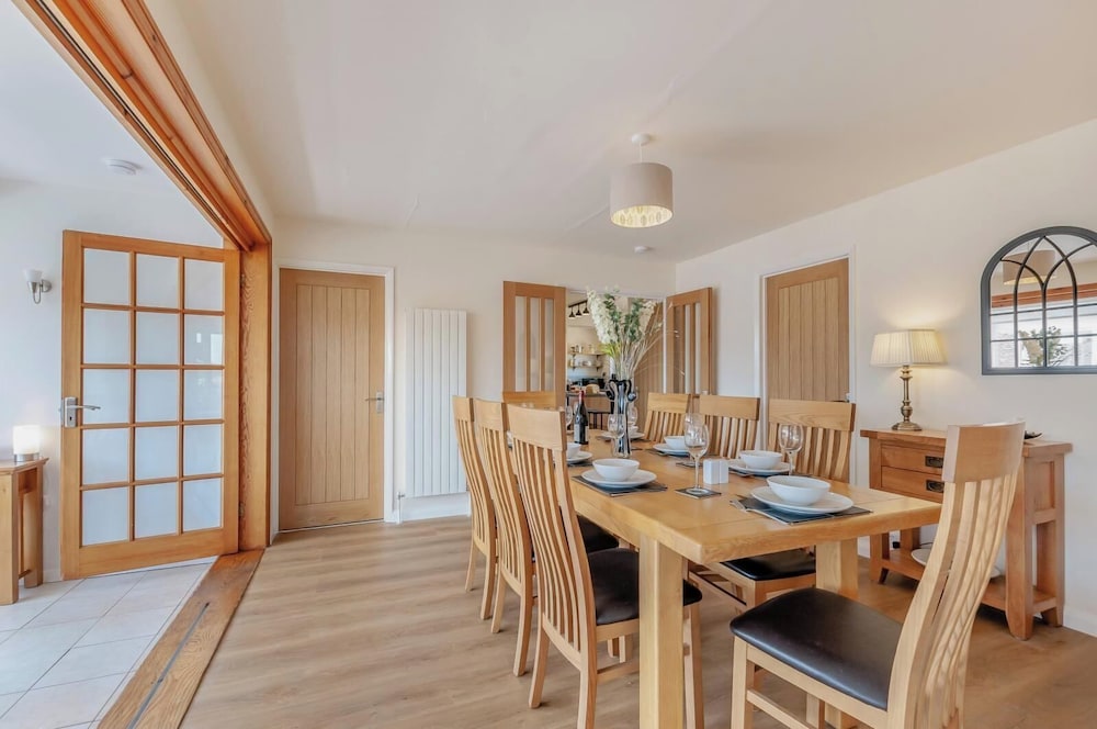Freshfields, a Countyside Retreat for 8!