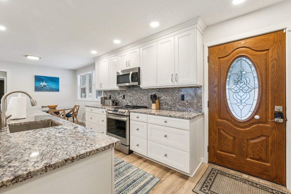Beautiful Torch Lake House With Beach Access 2 Bedroom Home