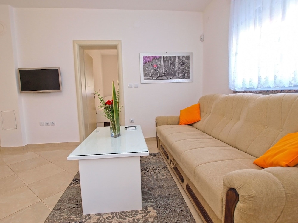 Apartment Marko 396