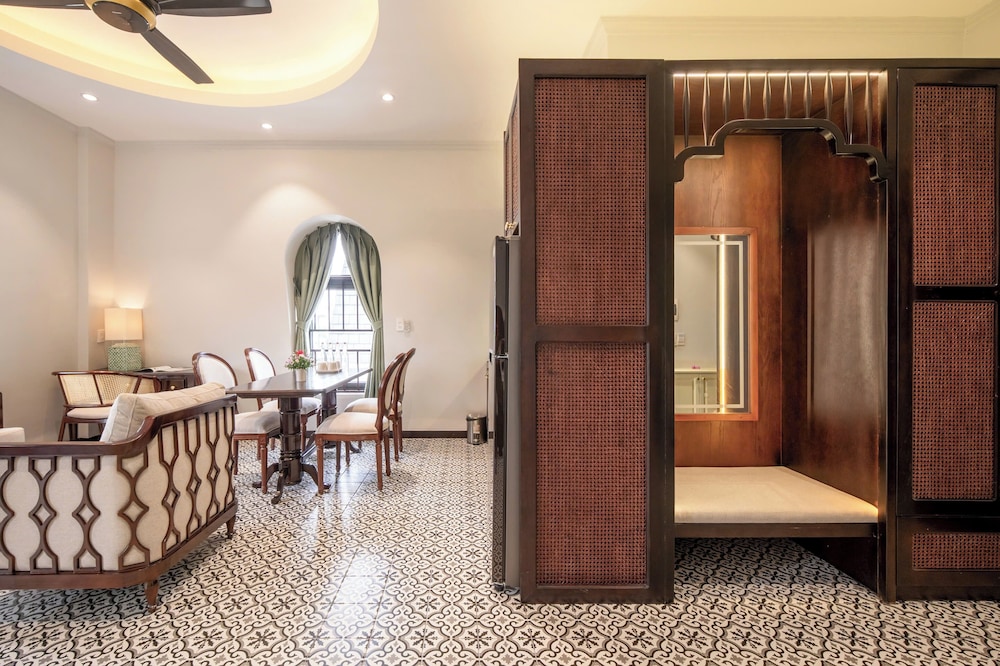 JULIE's HOUSE - LUXURY APARTMENT - HUE