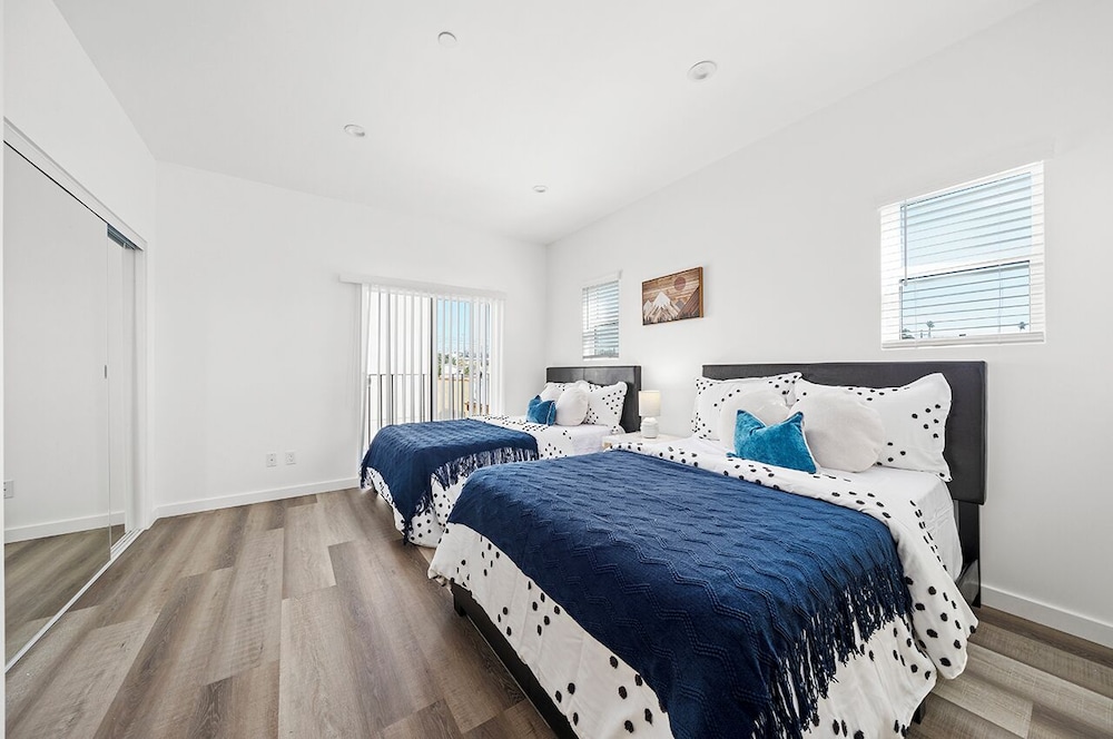 Cozy Bedroom Los Angeles