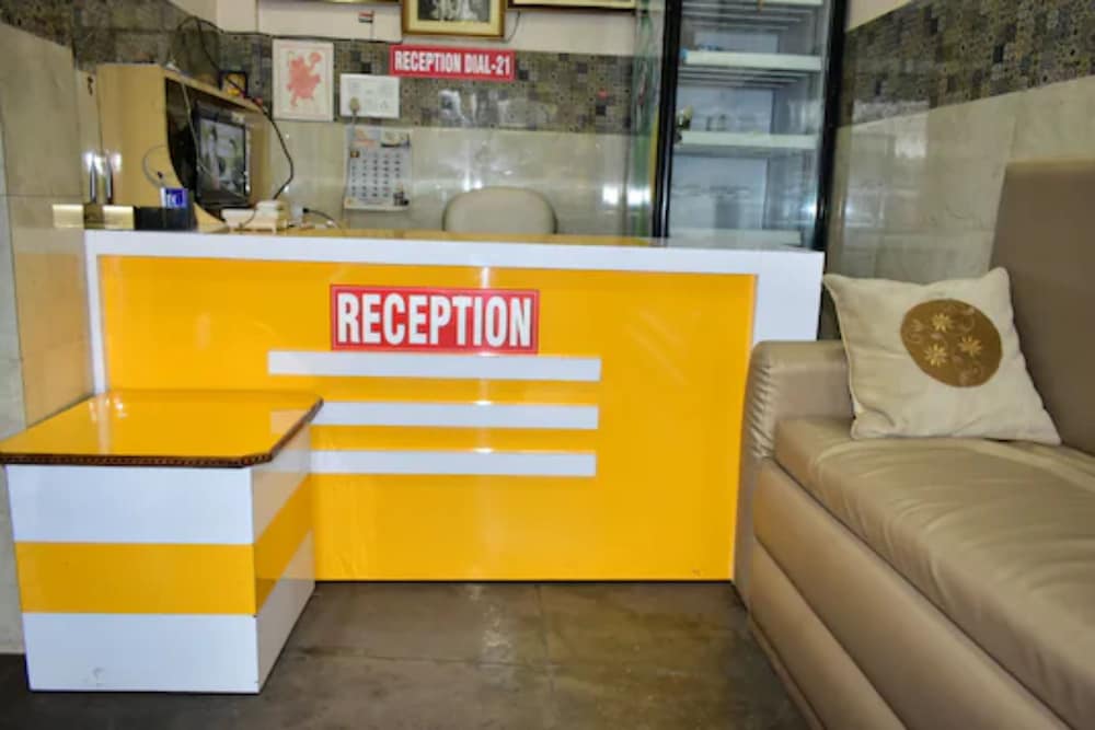 Lobby & Reception
