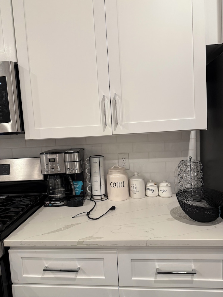 Luxury 3BR for Families Nurses and Group