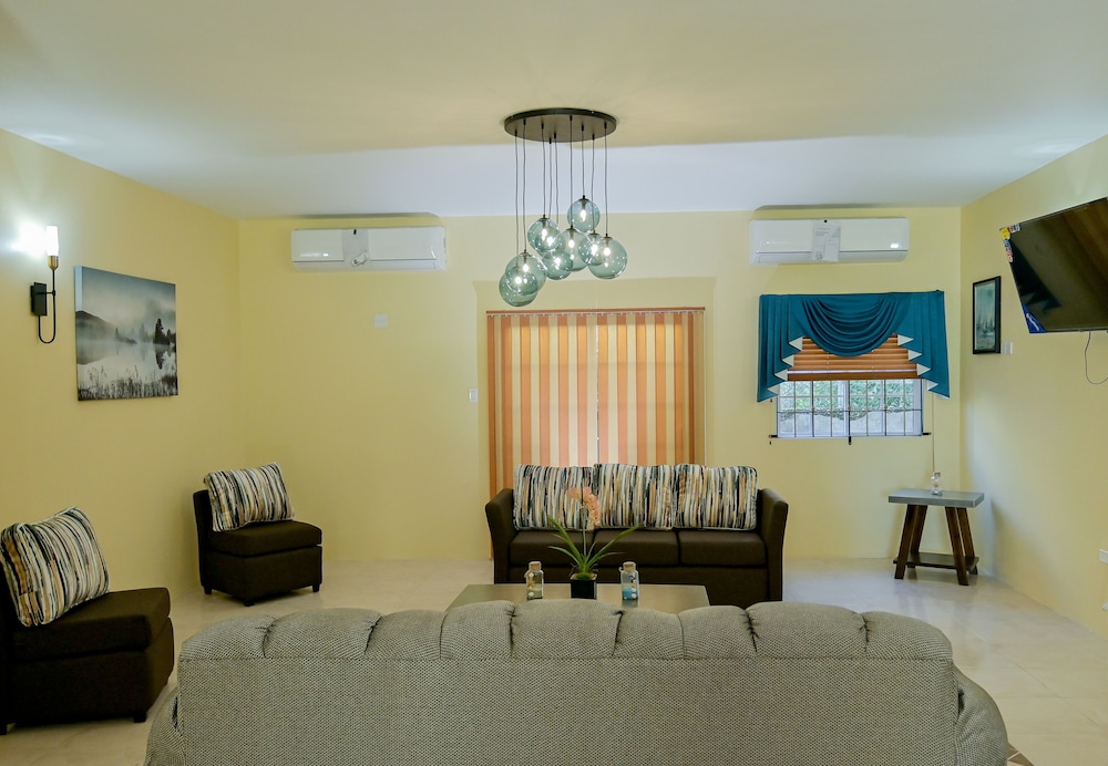 Champagne Villa view 3