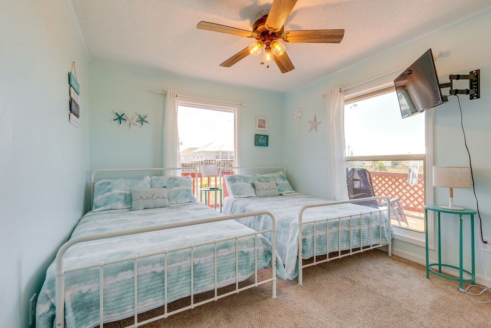 Breezy Dauphin Island Vacation Rental With Deck! view 4