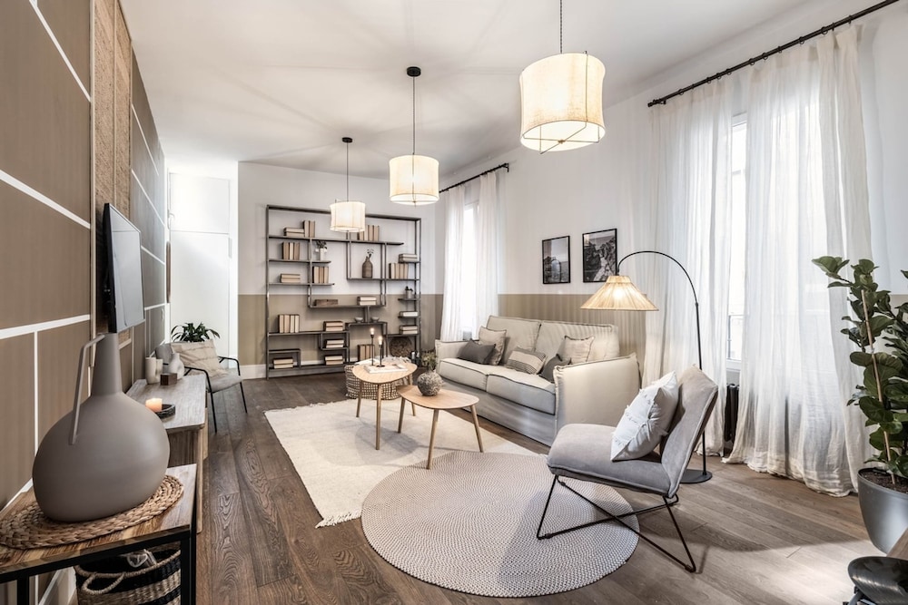 Cremano - 1 Bedroom and Office in Centro