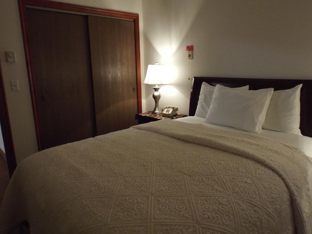Greenwood Village Inn & Suites