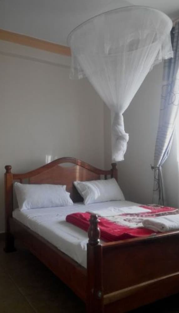 Georgia Hotel view 5