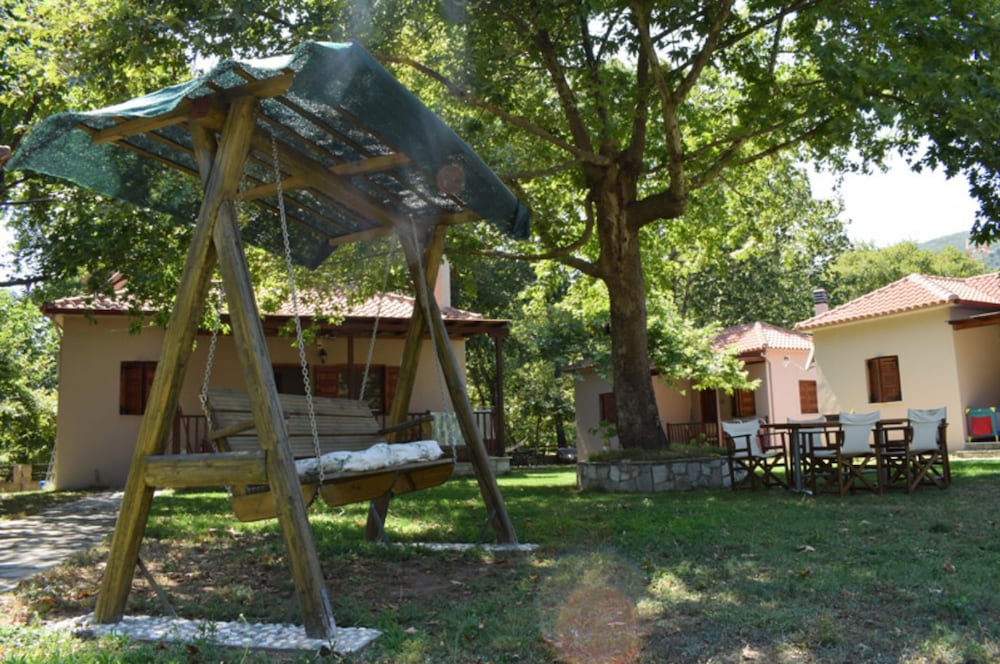 Dodis Village