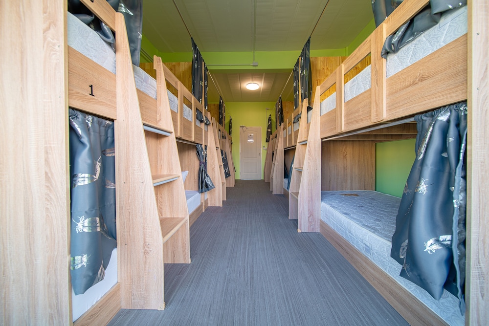 UrbanNest Hostel