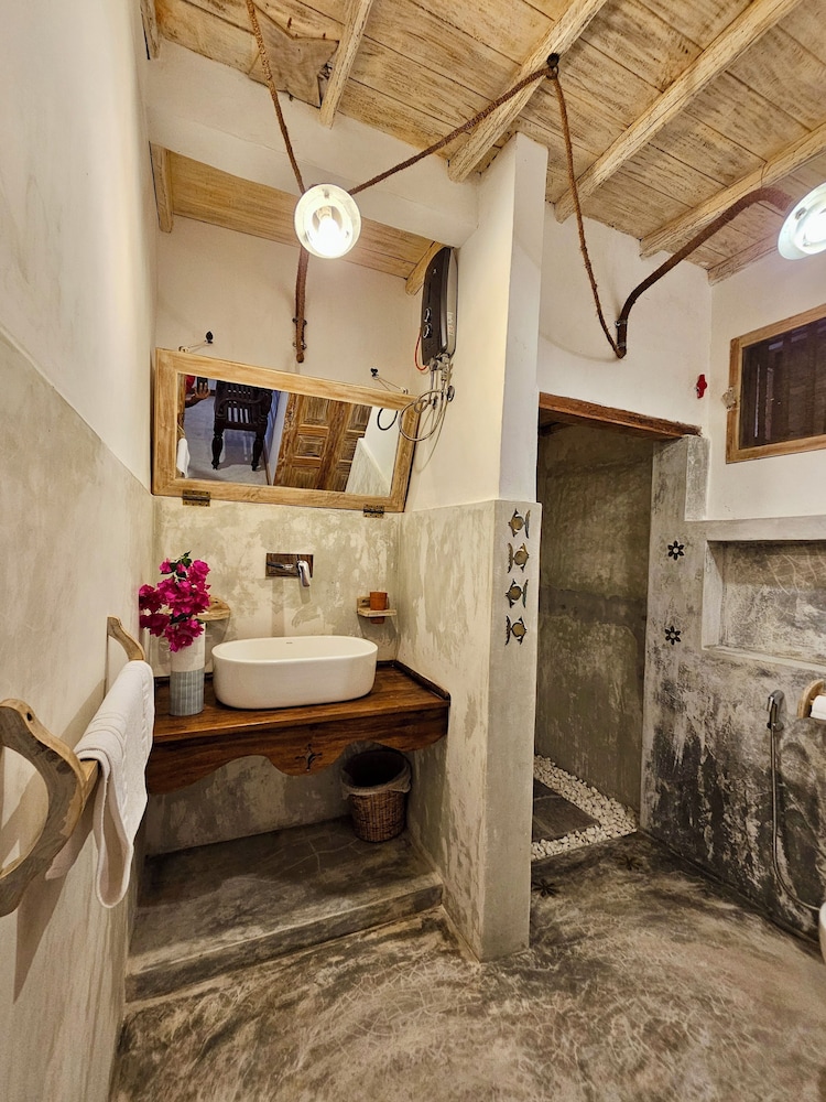 Deep Blue Sea Rental Villa