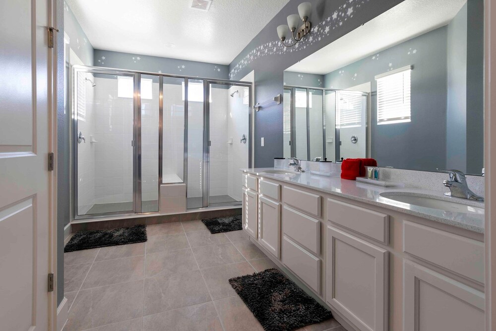 5BR Themed Family Villa Near Disney With Private Pool