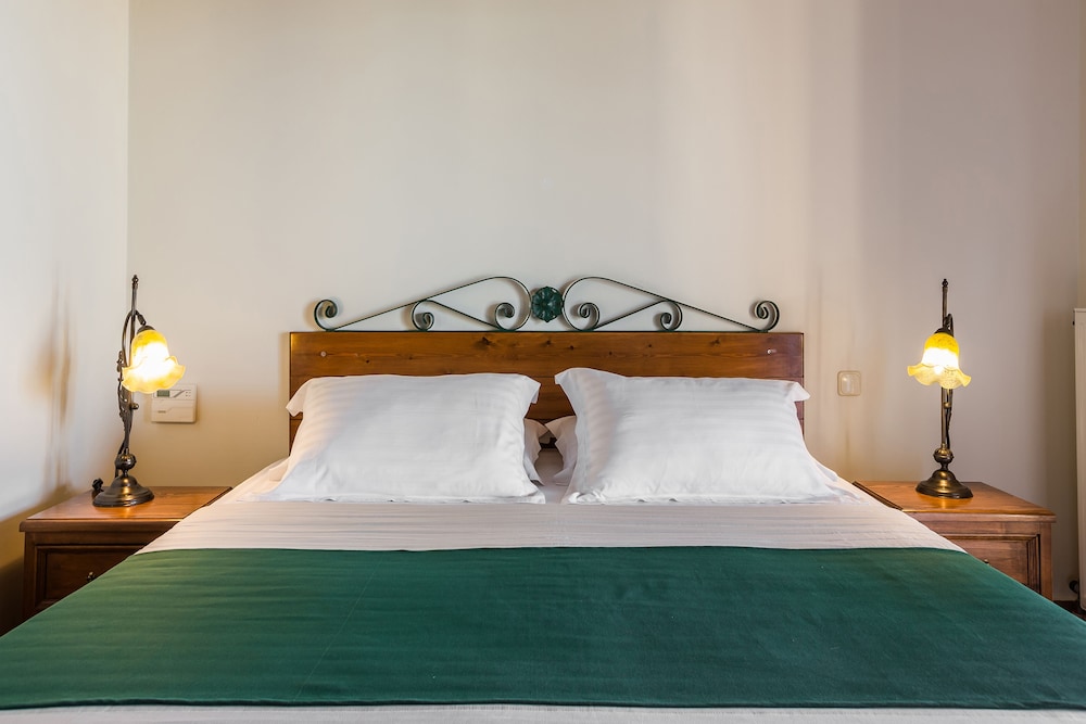 Alekata-Traditional Villas of Kefalonia view 3