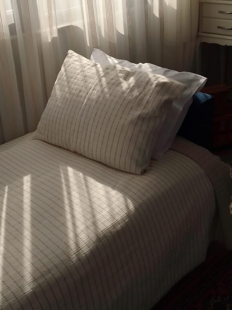 Flat Close to Sea With Balcony in Seferihisar view 4