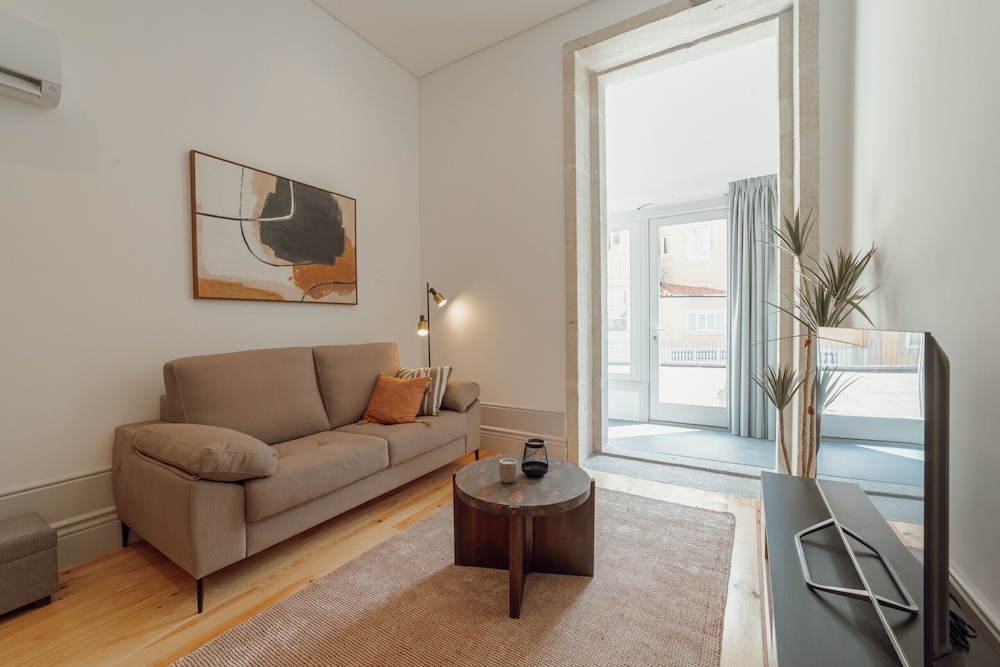 Heart OF Porto Apartment B Terrace by Vacationy