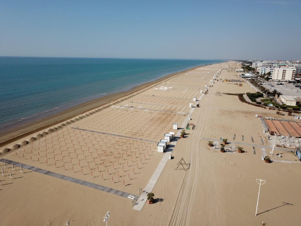 Sea View Apartment - Beahost