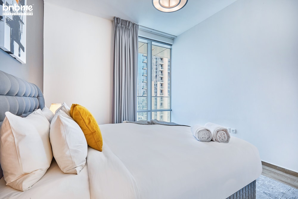 2B-Amna Tower-3504 by bnbme homes