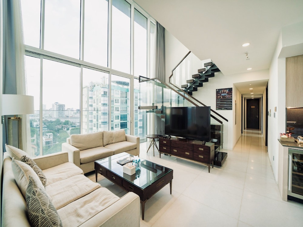 Serenity Luxury Private Pool Villas - Free One Way Airport Shuttle