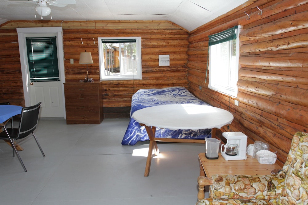 Minor Bay Lodge & Outposts