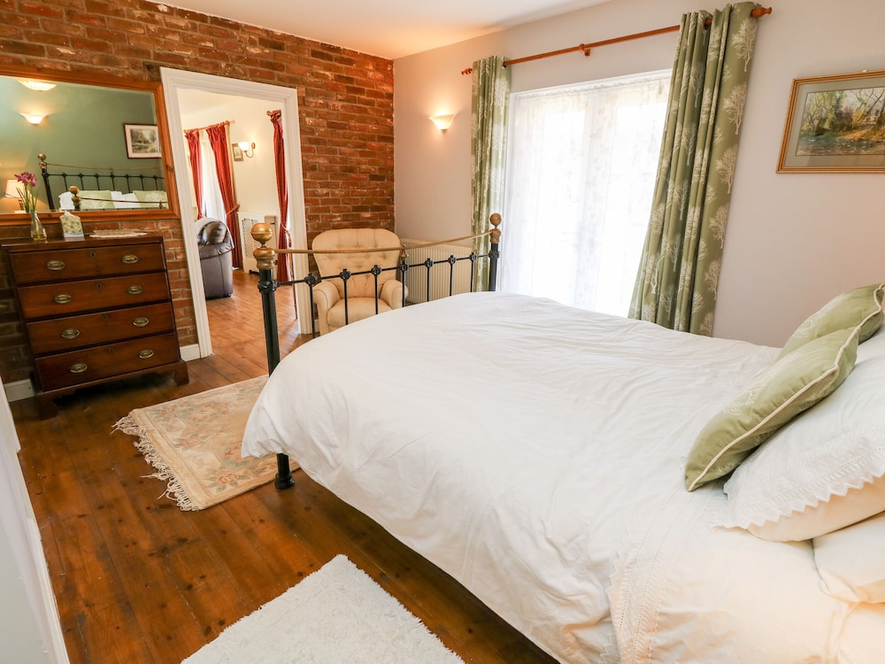 Ryde Vacations - The Coach House - Property Image 30