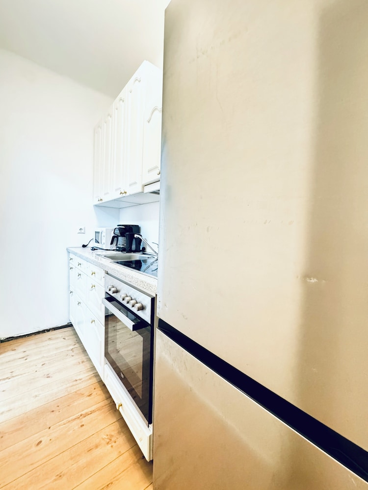 Spacious Budget Home Garden Stay