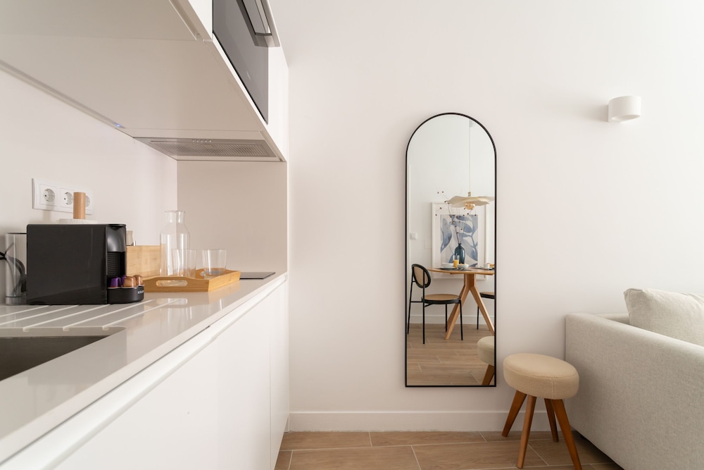 Lapa Diplomatic Flat 0 4 by Feel Lisboa