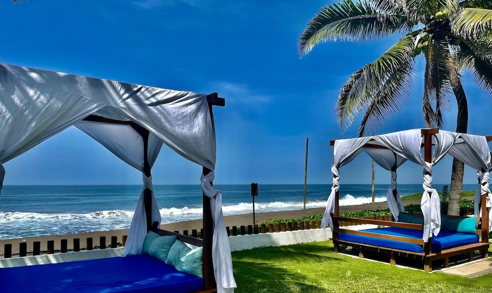 Villas Le Suisse Monterrico