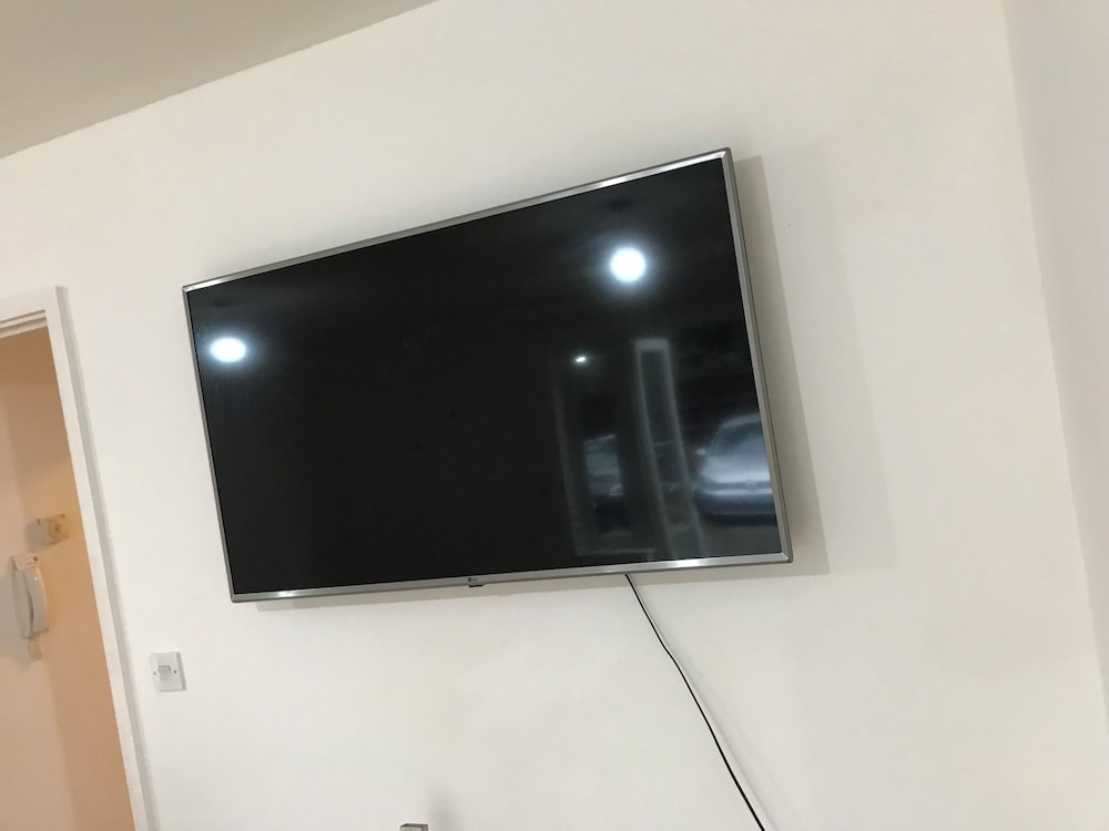 Ground Floor Flat Near Beach