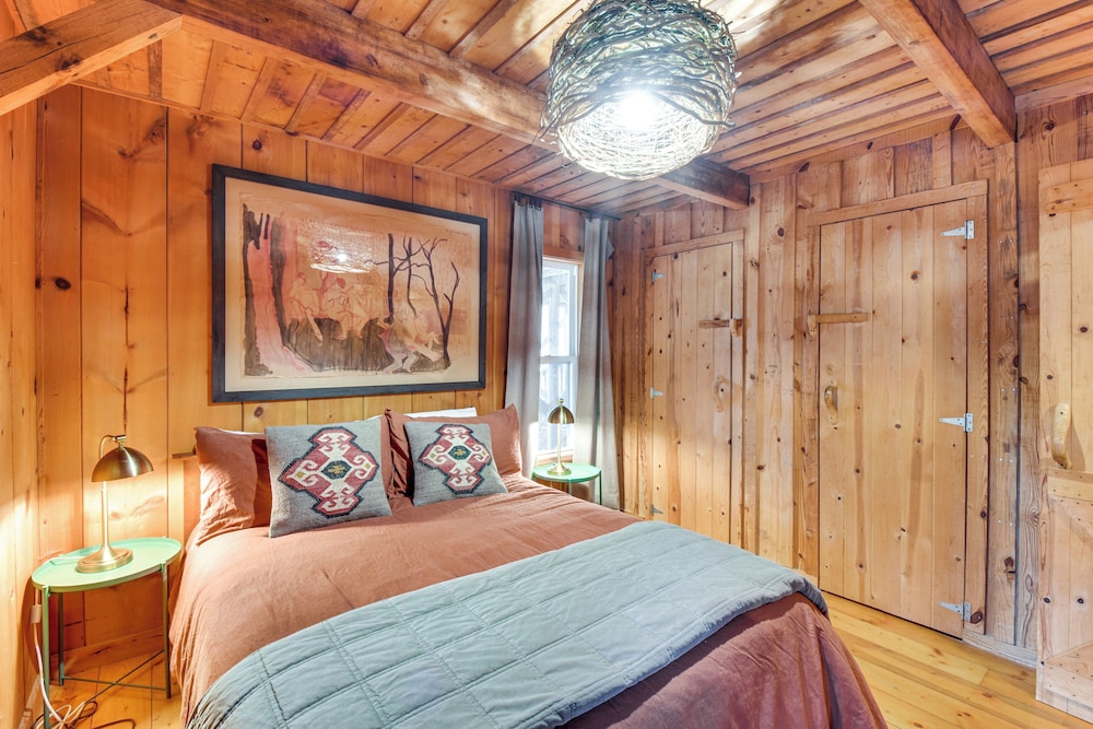 1 Mi to Beach: Lake Rabun Home w/ Carriage House