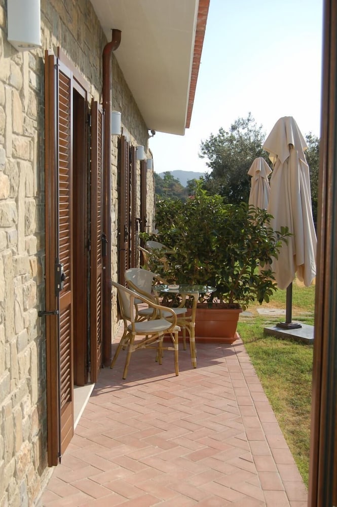Terre di Mezzo Country House