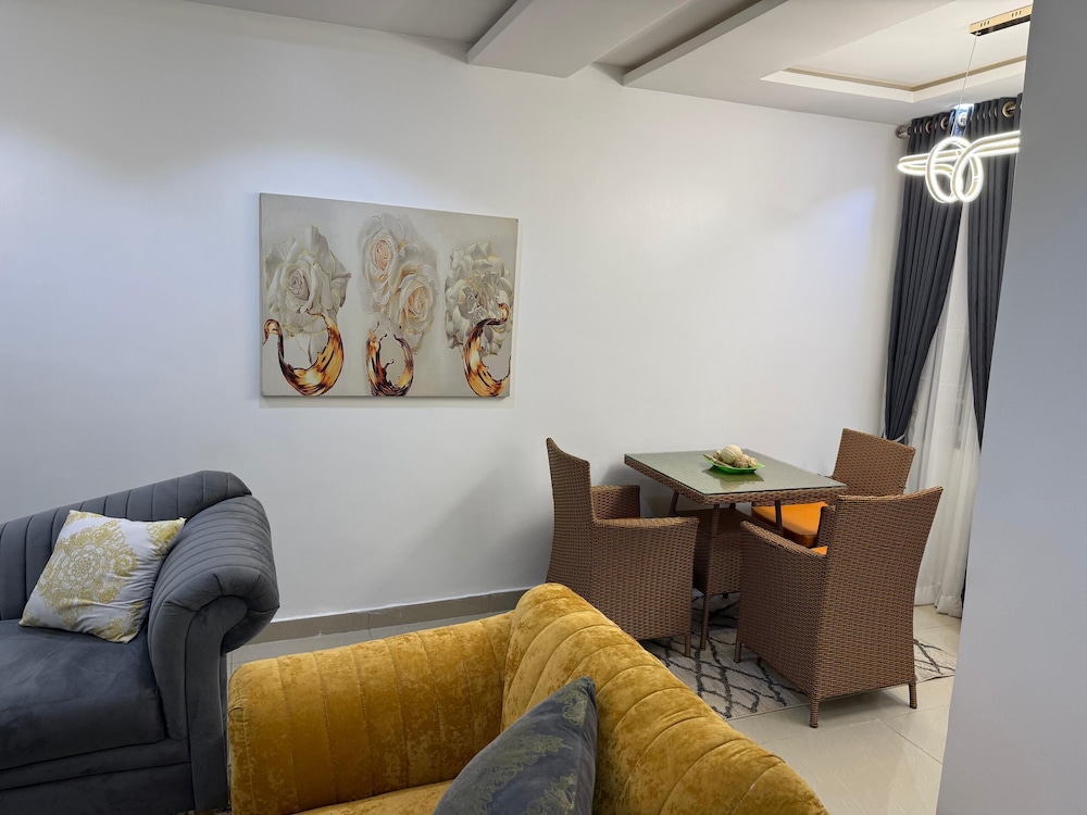 Trinity Shortlet Apartment