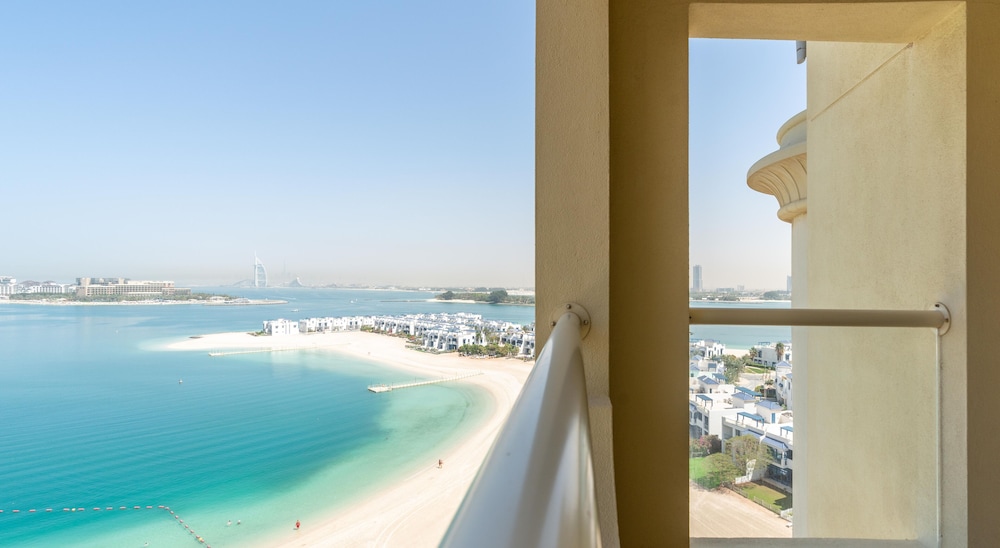 Dream Inn - Shoreline Al Sultana