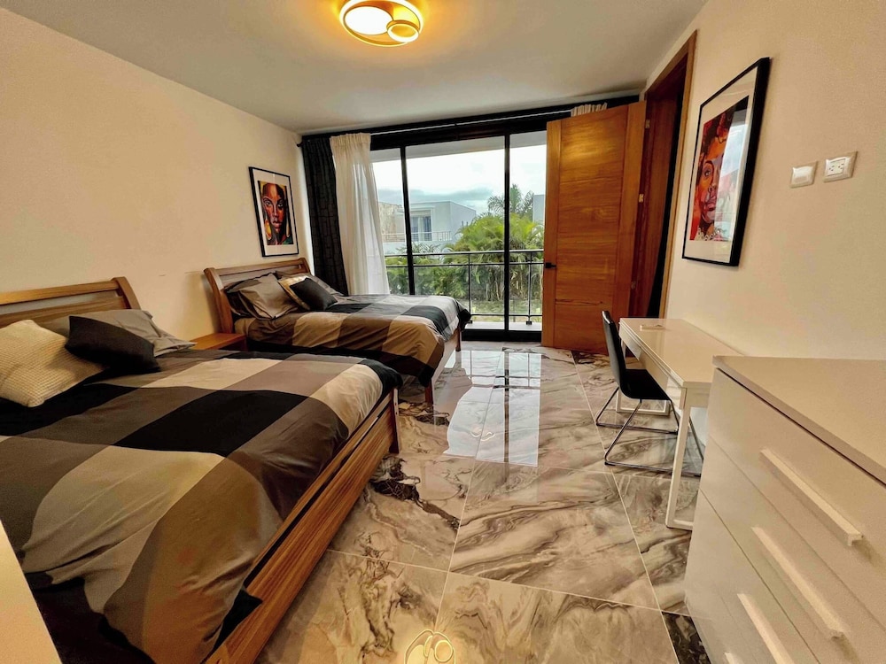Elegant, Modern Style Villa in Playa Nueva Romana2