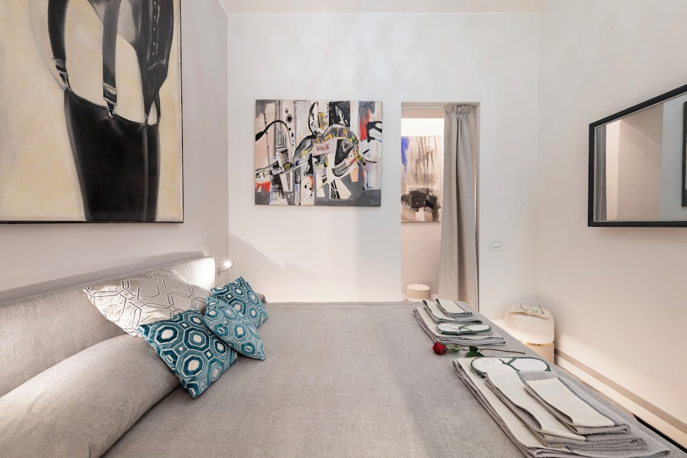 Falcone 5 – Stylish Duo Apartments