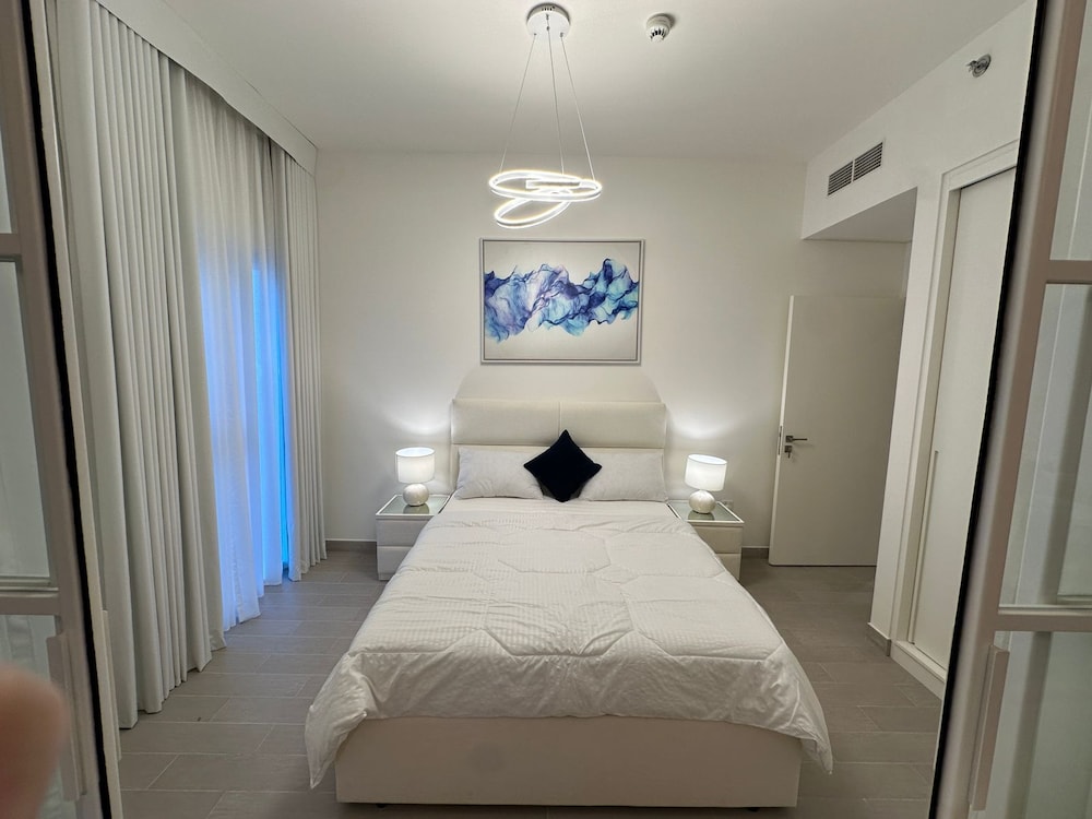Magnificent GolfVille PoolView 2bedroom