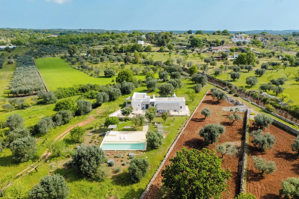 Ker Rail Villa with Pool by Wonderful Italy