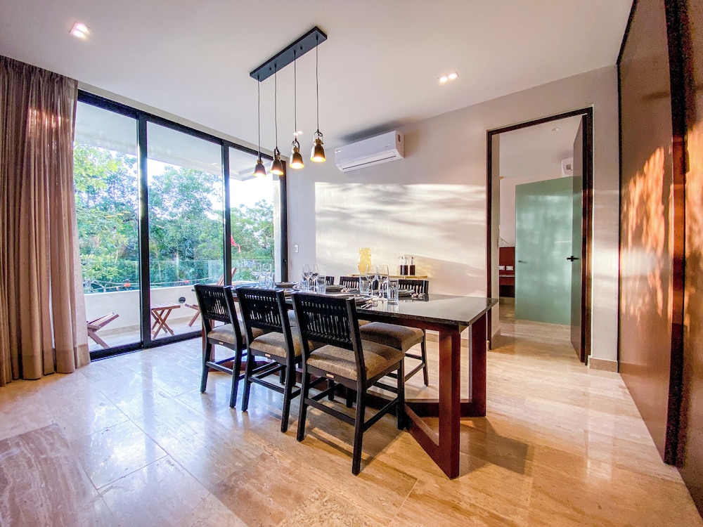 Modern Retreat near Aldea Zama
