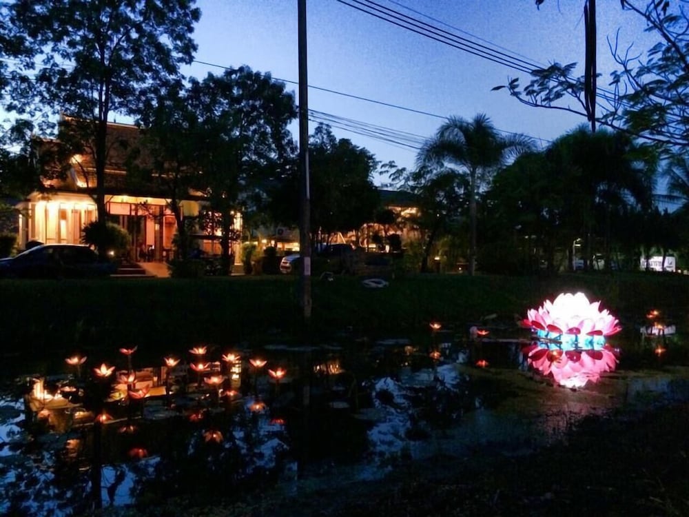 Dorm of Happiness by Tharaburi Resort