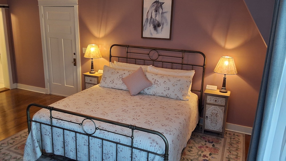 Bourbon Barrel Inn Bed & Breakfast