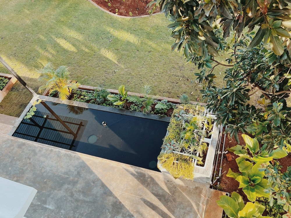 Xom House Bien Ho view 2