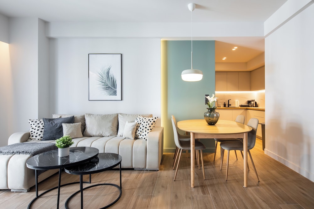 Nostalgia 1-Bedroom Apartment in Athens