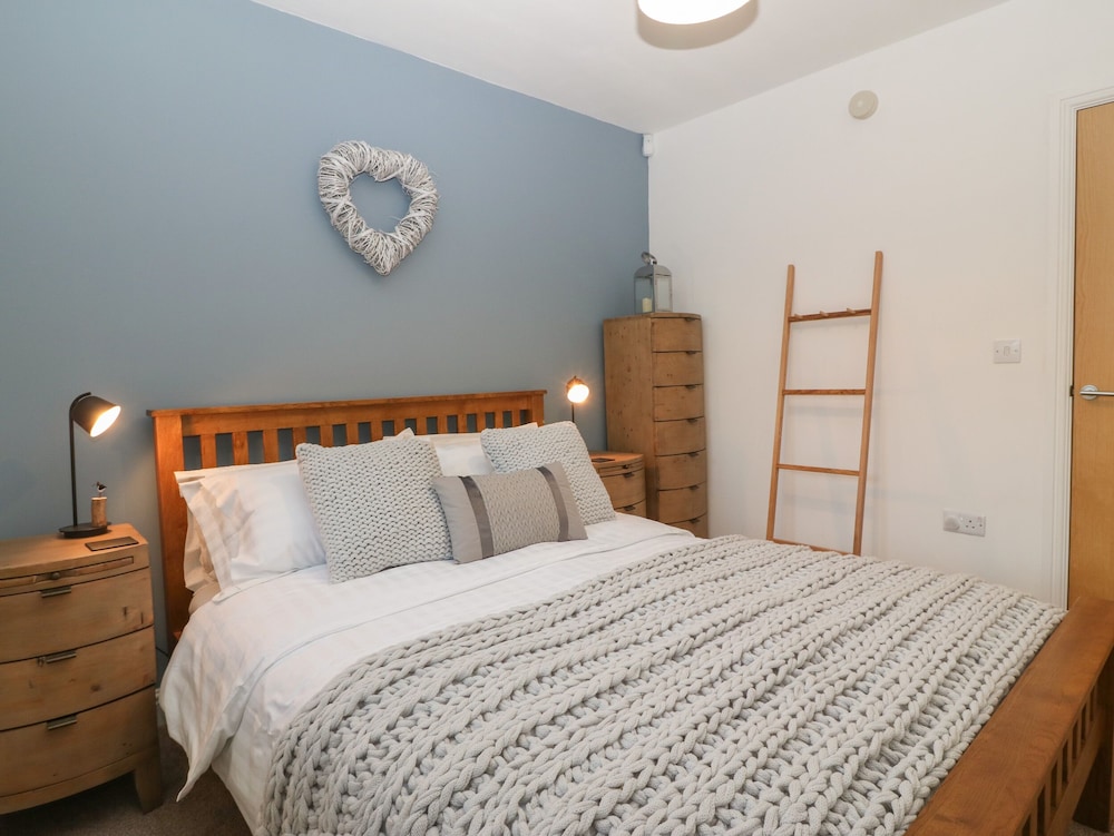 8 Pen Llanw Tides Reach