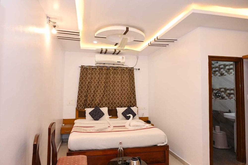 Hotel Kailash Heaven