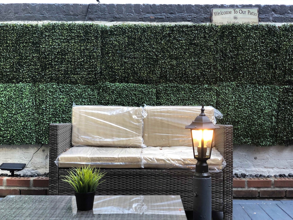 26-1c Gramercy Large 1BR WD