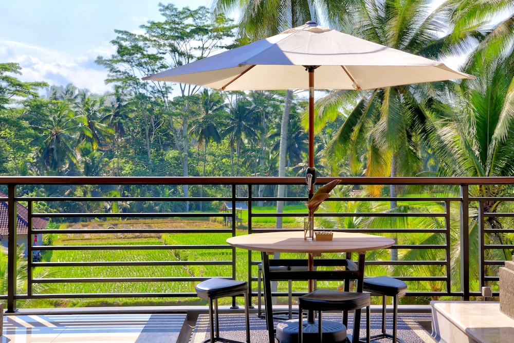 Sari Sasih Hillside By Reccoma