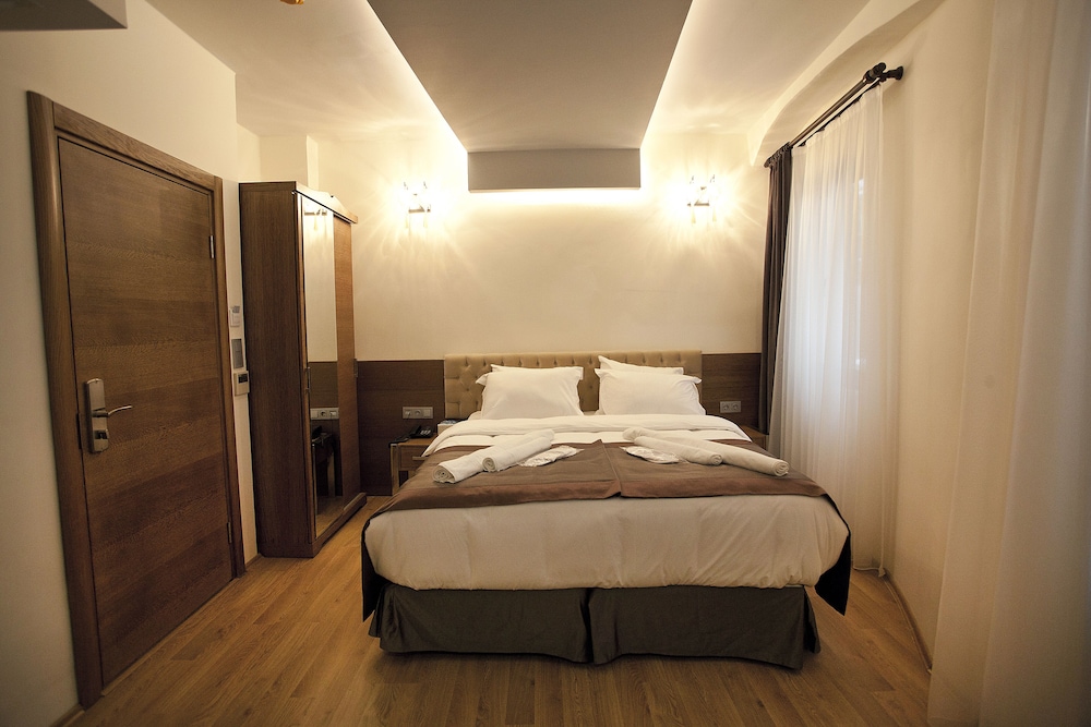 Pera Line Otel - Image 39