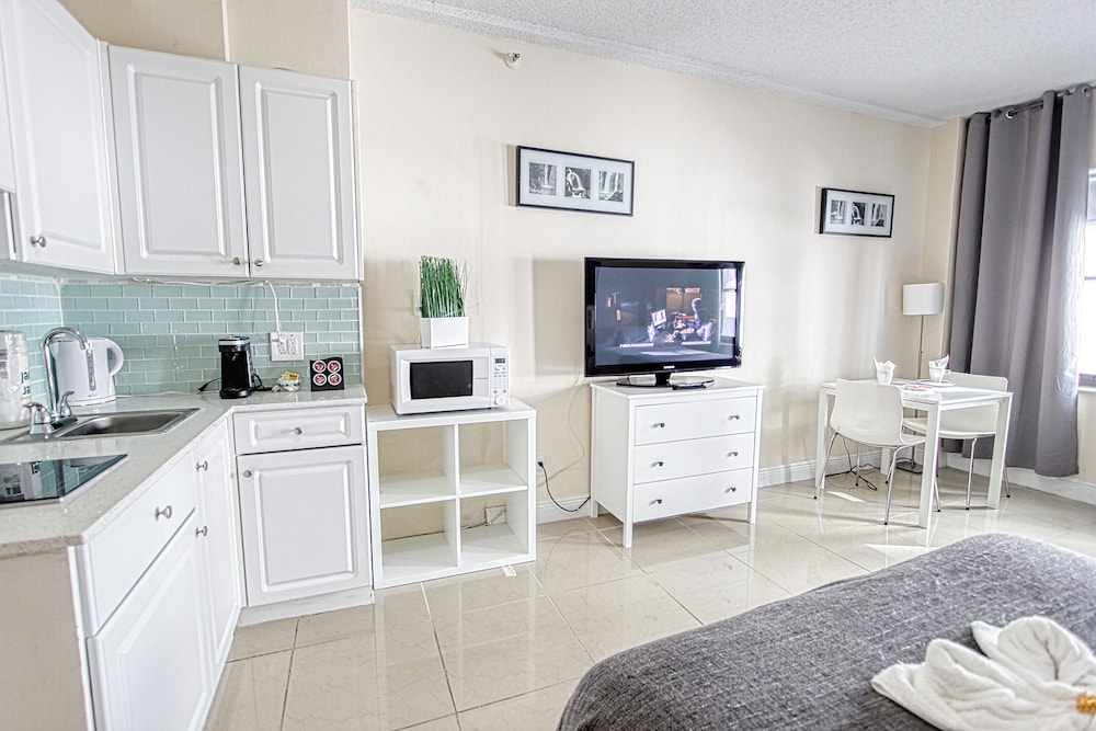 Private Apartments at the Casablanca