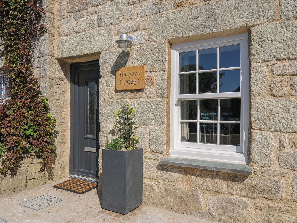 Stargazy Cottage