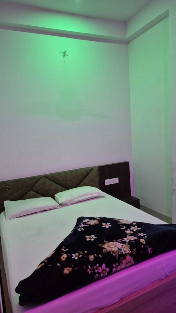 Shree Hanuman Hotel